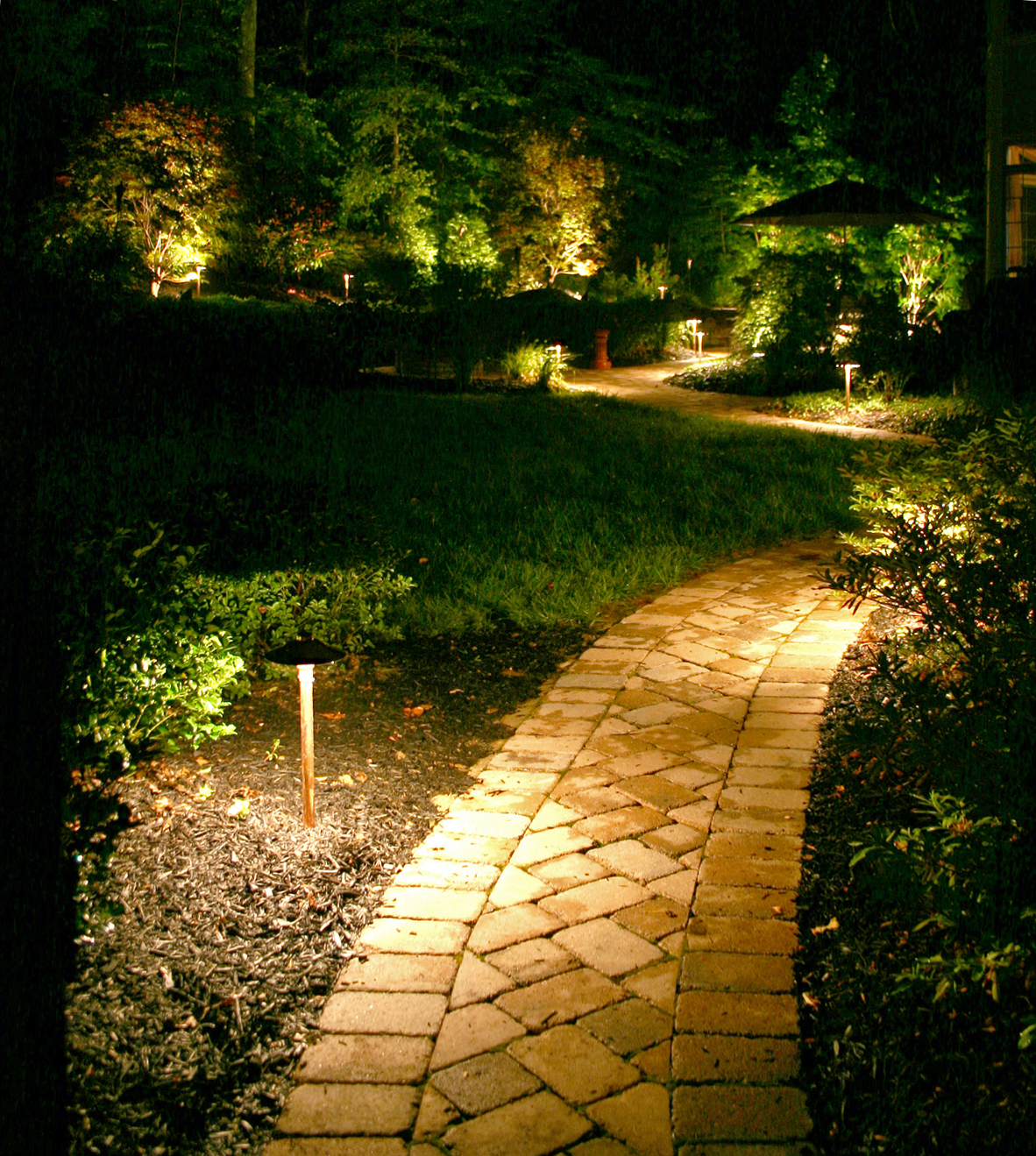 rye pathway lighting